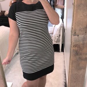 Laundry by Shelli Segal black striped shirt dress
